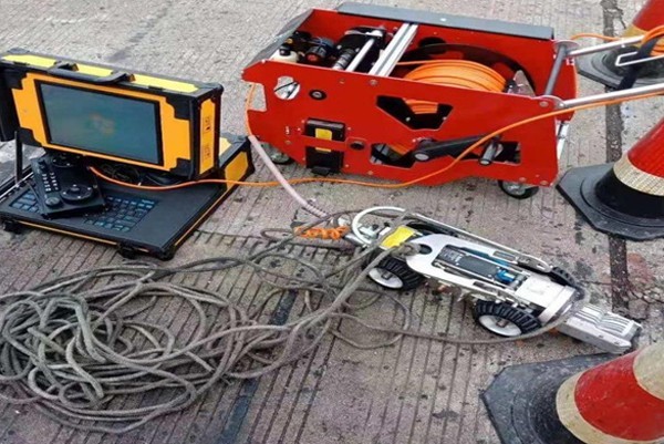 石岐CCTV管道检测机器人