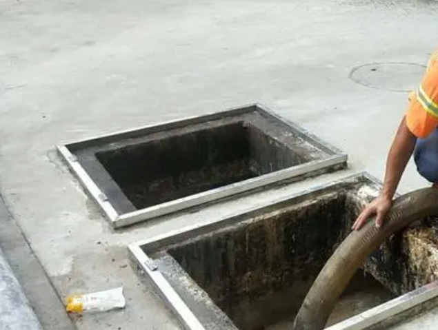 石岐化粪池清理